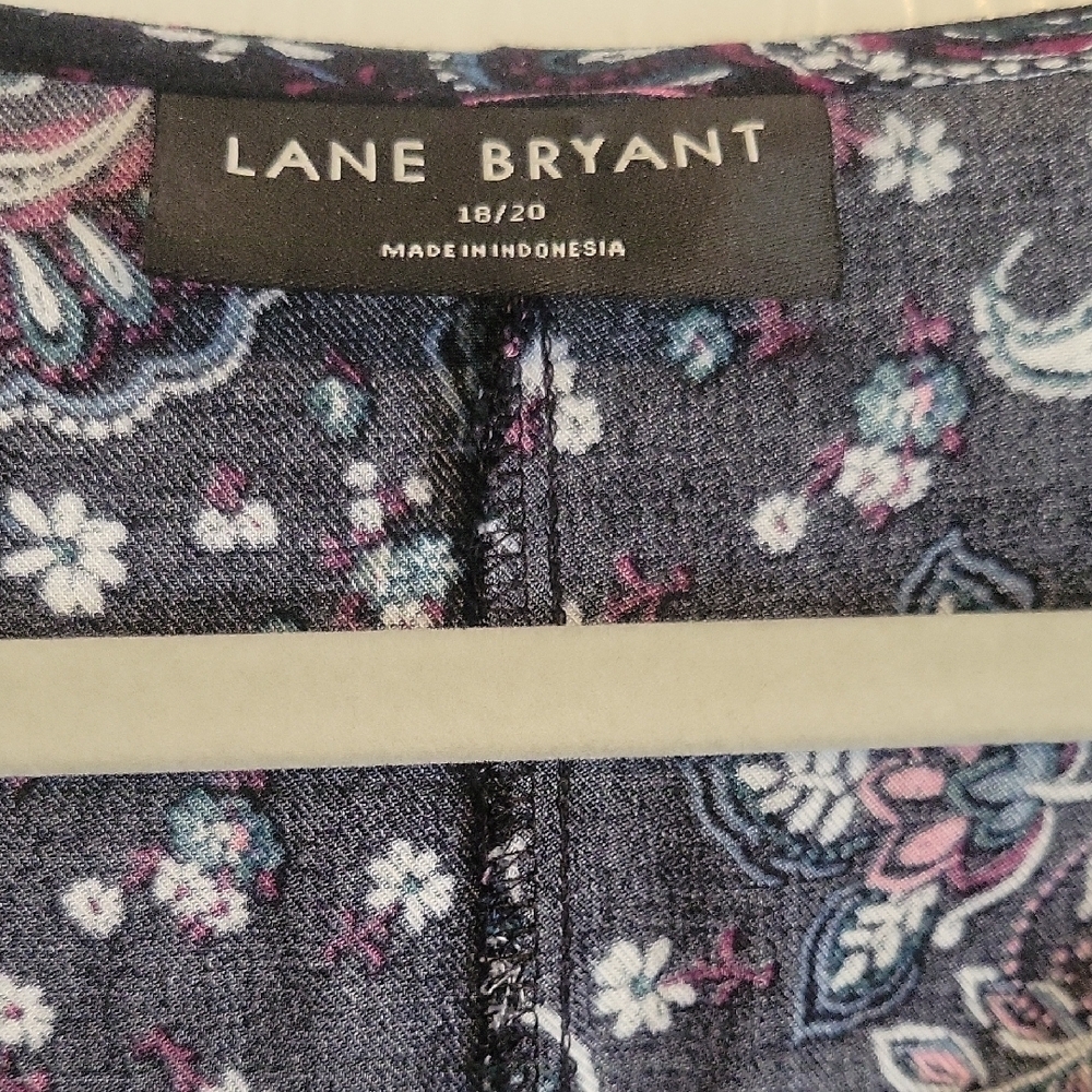 Lane Bryant Sz18/20 Floral long sleeve vneck Paisley Women's Top - Picture 2 of 5